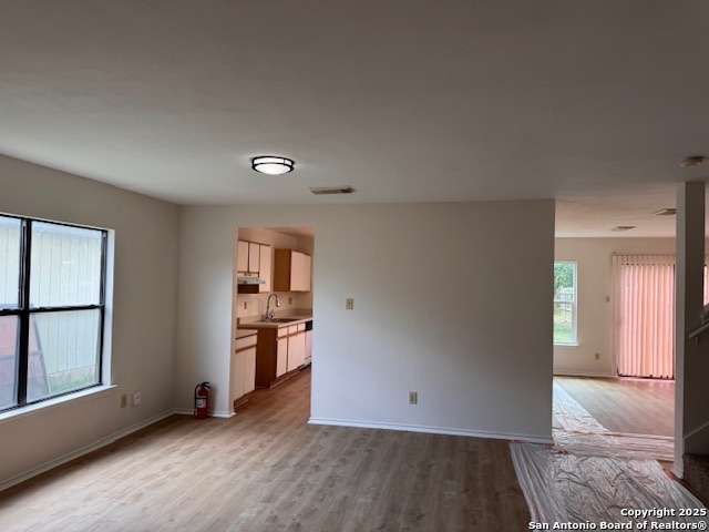 Listing photo id 0 for 7011 Cole Creek