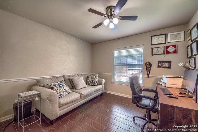 Listing photo id 24 for 1009 Oak Ridge