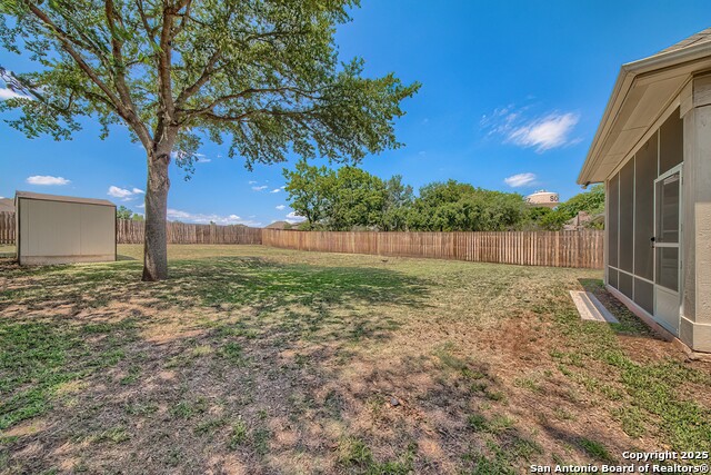 Listing photo id 31 for 1009 Oak Ridge