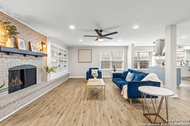 Listing photo id 16 for 371 Pike