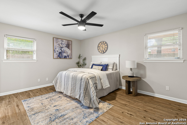 Listing photo id 26 for 371 Pike