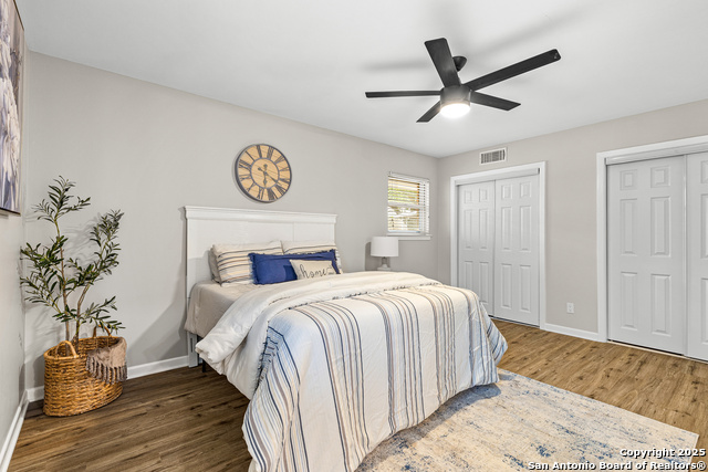 Listing photo id 27 for 371 Pike