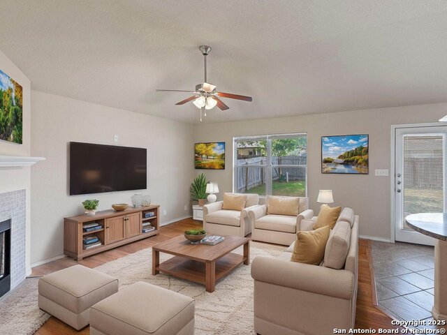 Image 8 of 25 For 7319 Tranquillo Way
