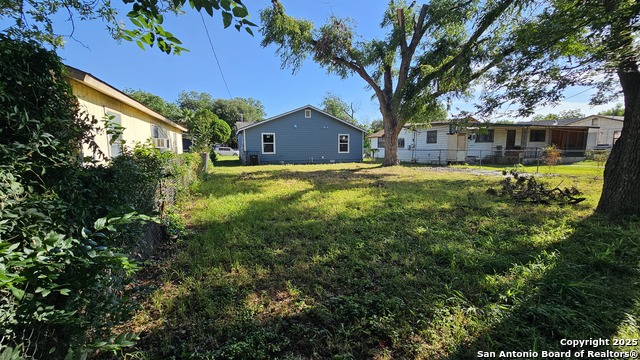Image 20 of 25 For 2936 W Gerald Ave