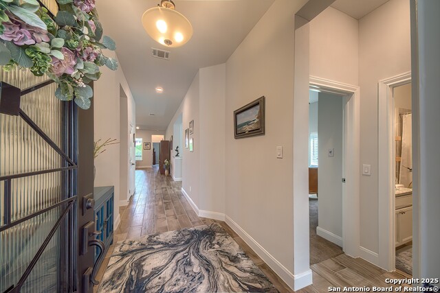 Listing photo id 2 for 14815 Highdere