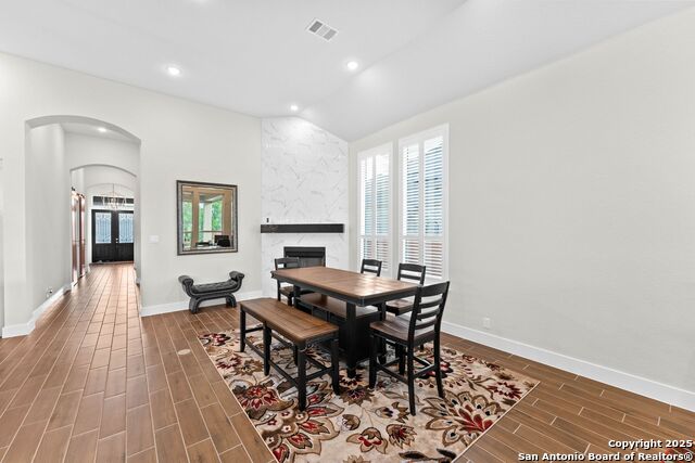 Image 13 of 57 For 444 Westmont