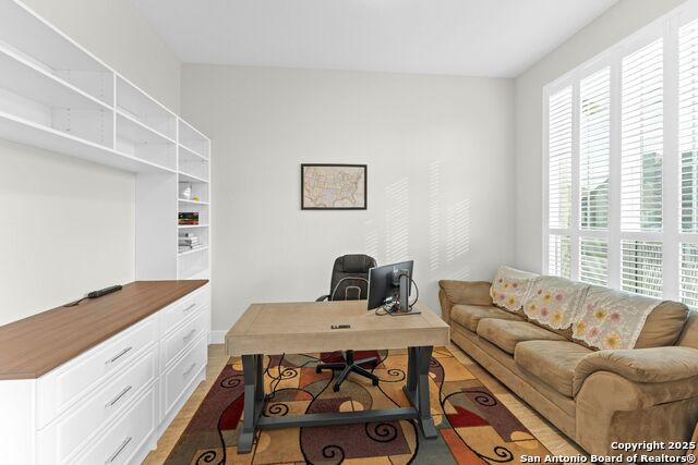 Image 14 of 57 For 444 Westmont