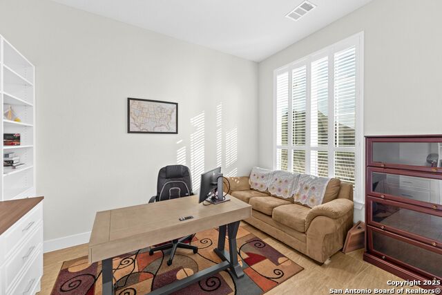 Image 15 of 57 For 444 Westmont