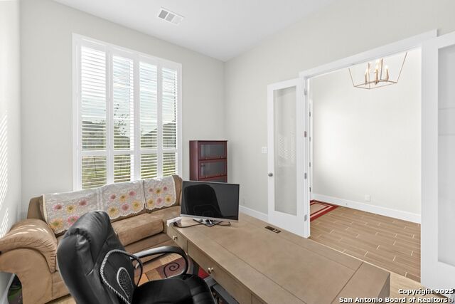 Image 16 of 57 For 444 Westmont