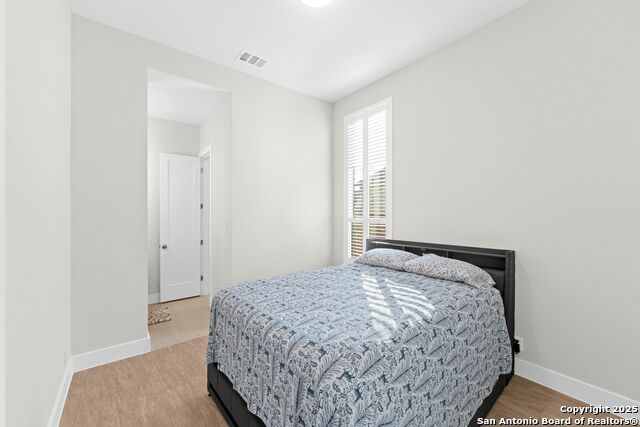Image 21 of 57 For 444 Westmont