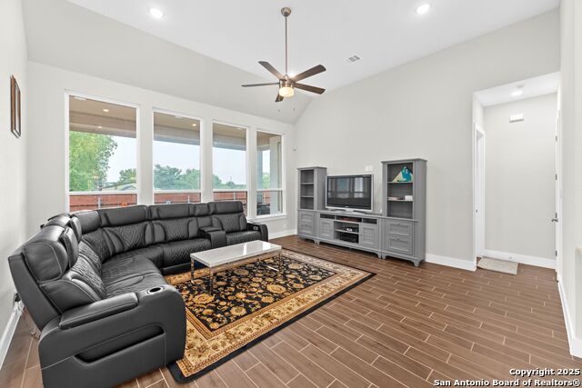 Image 4 of 57 For 444 Westmont
