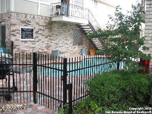 Image 14 of 14 For 2811 Woodbury Dr  302