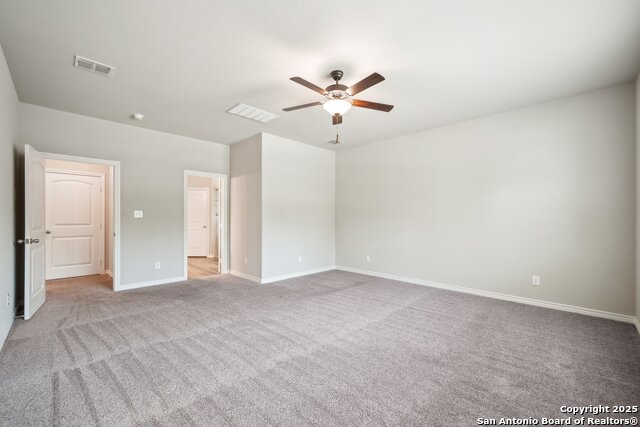 Listing photo id 16 for 4049 Hickory Forrest