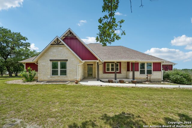Listing photo id 0 for 4049 Hickory Forrest