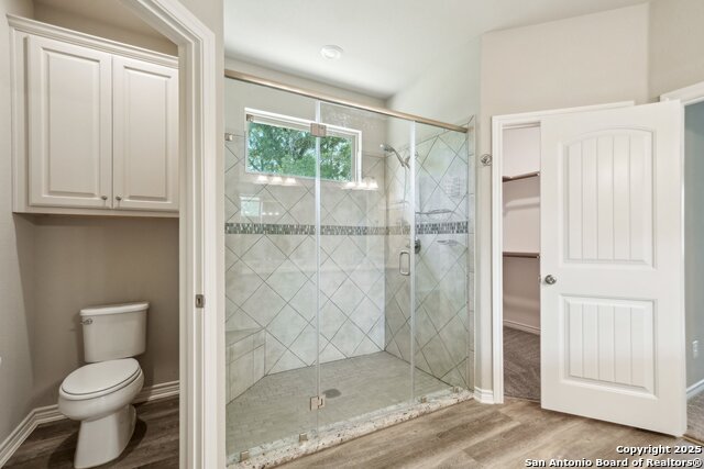 Listing photo id 19 for 4049 Hickory Forrest