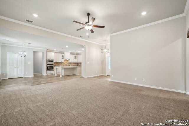 Listing photo id 5 for 4049 Hickory Forrest