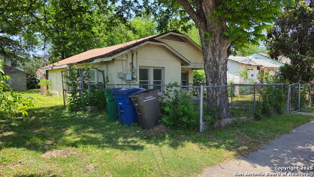 Image 8 of 11 For 331 San Gabriel S