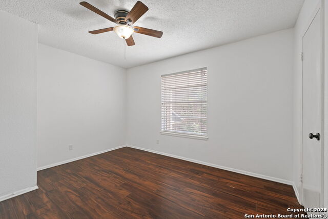 Listing photo id 11 for 1819 Babcock Rd 306