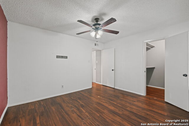 Listing photo id 14 for 1819 Babcock Rd 306