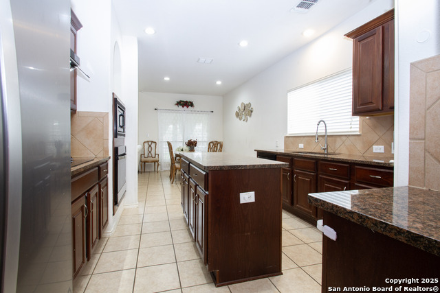 Image 10 of 30 For 8219 Wayside Crk