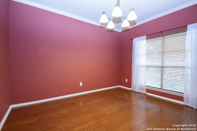 Image 11 of 30 For 8219 Wayside Crk