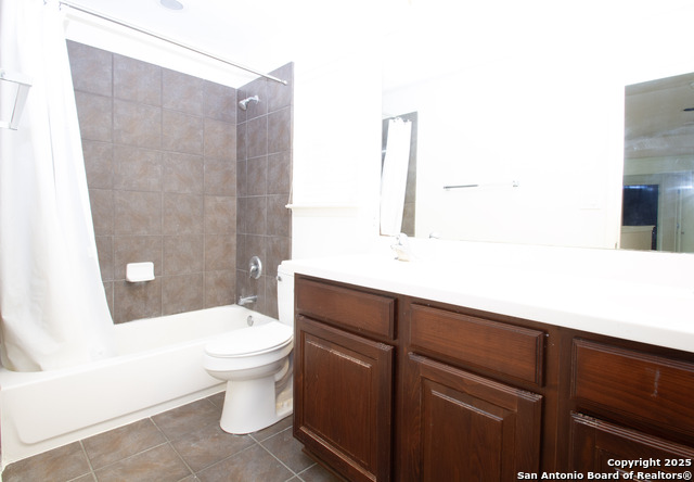 Image 19 of 30 For 8219 Wayside Crk