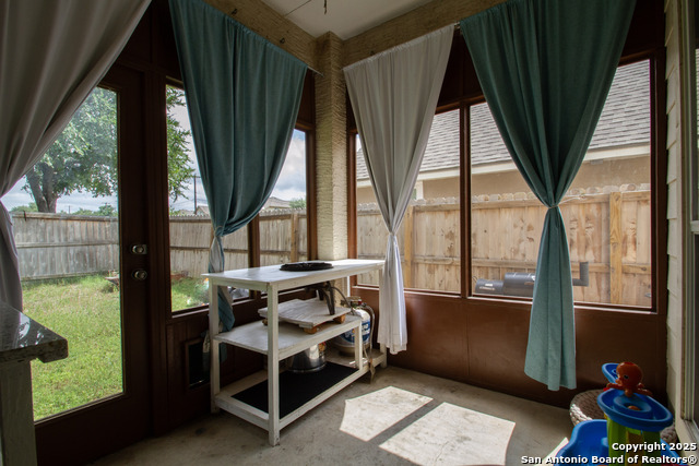 Image 28 of 30 For 8219 Wayside Crk