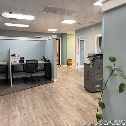 Listing photo id 4 for 2301 10th St  4