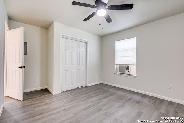 Image 15 of 25 For 415 Elmwood  