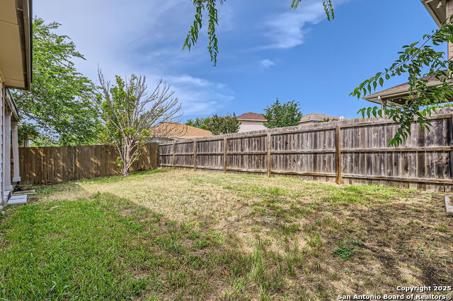 Listing photo id 24 for 9215 Granberry