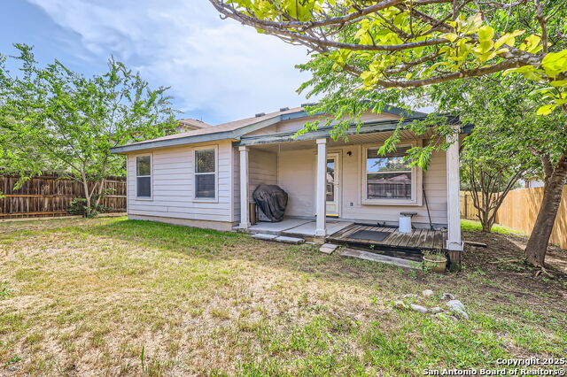 Listing photo id 26 for 9215 Granberry