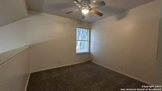 Listing photo id 15 for 9411 Gillcross Way