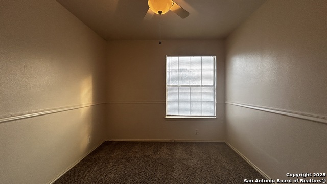 Listing photo id 24 for 9411 Gillcross Way