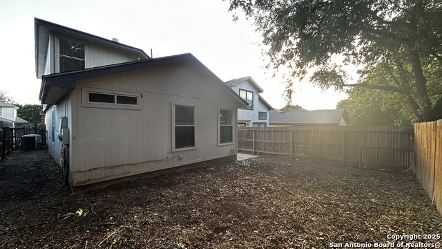 Listing photo id 32 for 9411 Gillcross Way