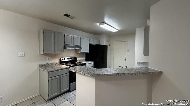 Listing photo id 5 for 9411 Gillcross Way