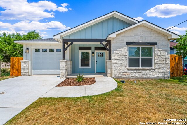 Details for 712 Gilmer  , Kerrville, TX 78028