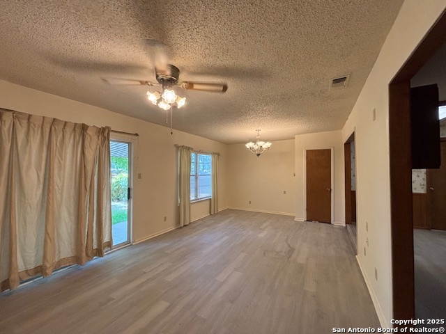 Listing photo id 14 for 4126 Monaco Dr