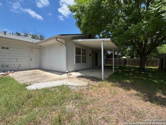 Listing photo id 5 for 4126 Monaco Dr