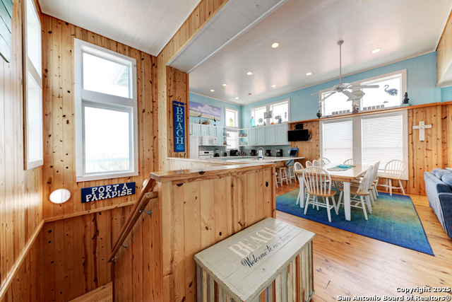 Listing photo id 12 for 2525 11th St S 66