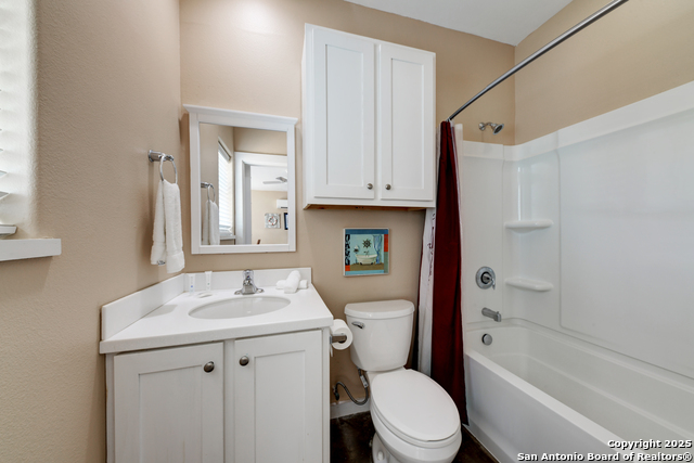 Listing photo id 27 for 2525 11th St S 66