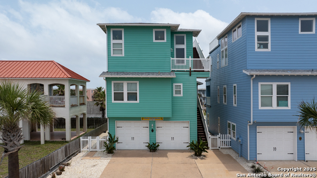Listing photo id 36 for 2525 11th St S 66