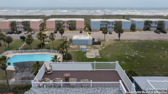 Listing photo id 45 for 2525 11th St S 66