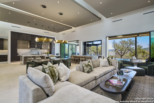 Listing photo id 8 for 24607 Cliff Line