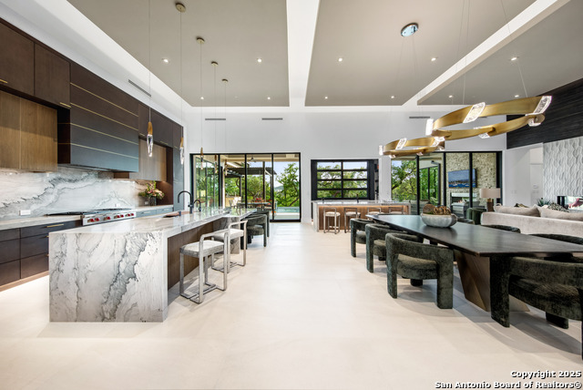 Listing photo id 14 for 24607 Cliff Line