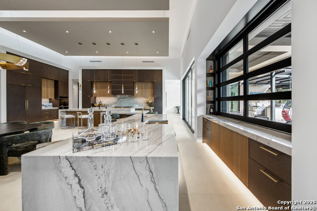 Listing photo id 17 for 24607 Cliff Line
