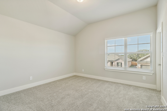 Listing photo id 20 for 1411 Arcas Way