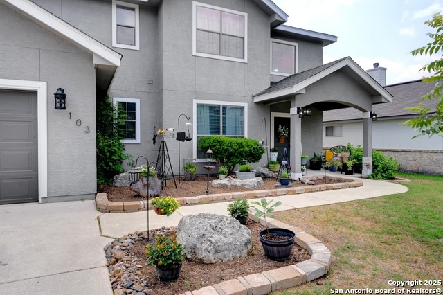 Listing photo id 1 for 103 Stone Creek Dr