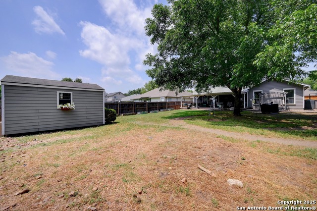 Listing photo id 32 for 103 Stone Creek Dr