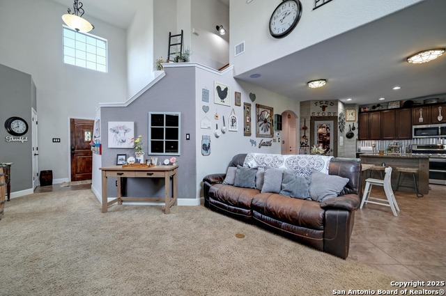 Listing photo id 6 for 103 Stone Creek Dr