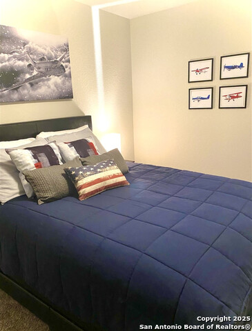 Listing photo id 14 for 7003 Emerald Valley